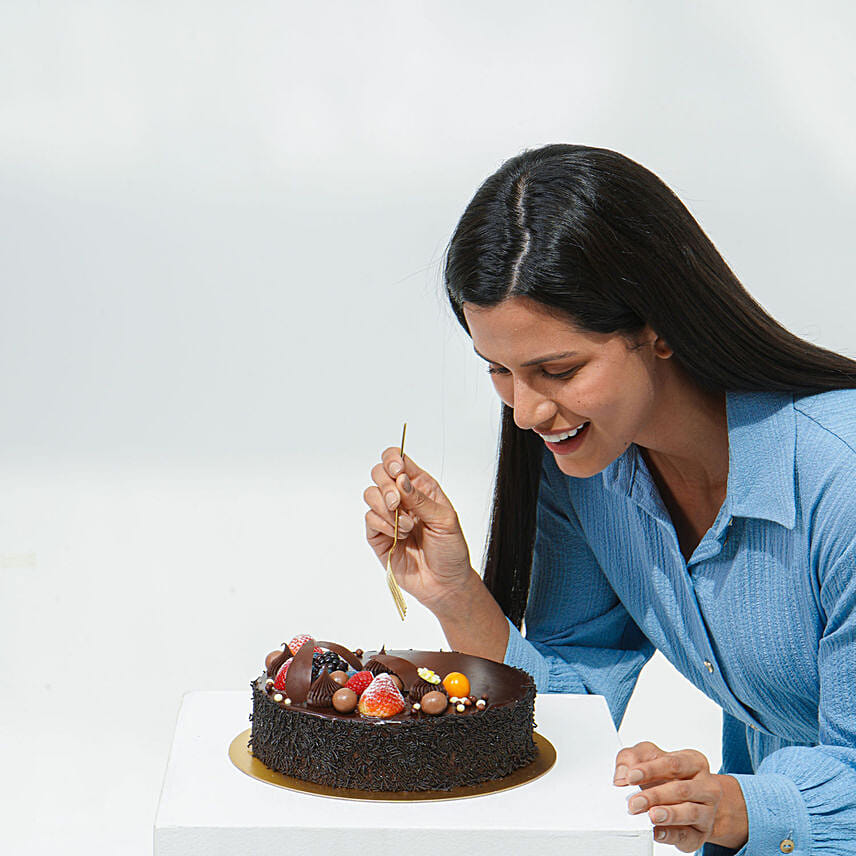 Fudge Cake: Cakes Delivery in Dubai