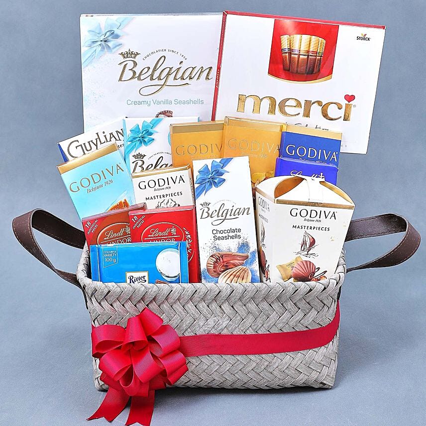 Milk Chocolates Basket: Send Chocolates in Dubai