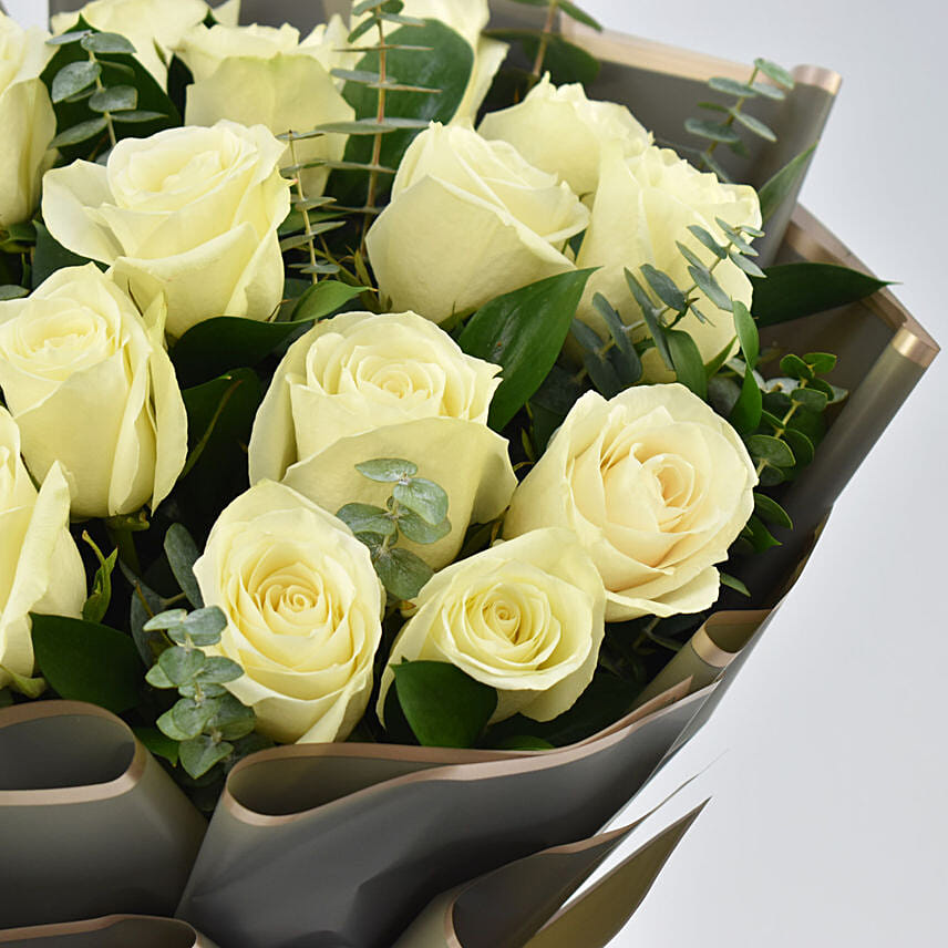 Online Serene 20 White Rose Bouquet Gift Delivery in UAE - FNP